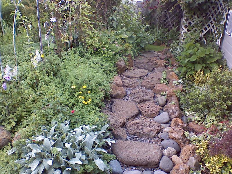 Yard Landscaping Pictures & Ideas: Left No Stone Unturned!
